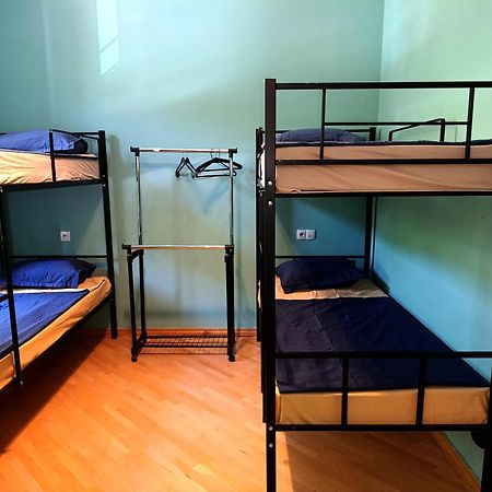 J Square Hostel 第比利斯 外观 照片