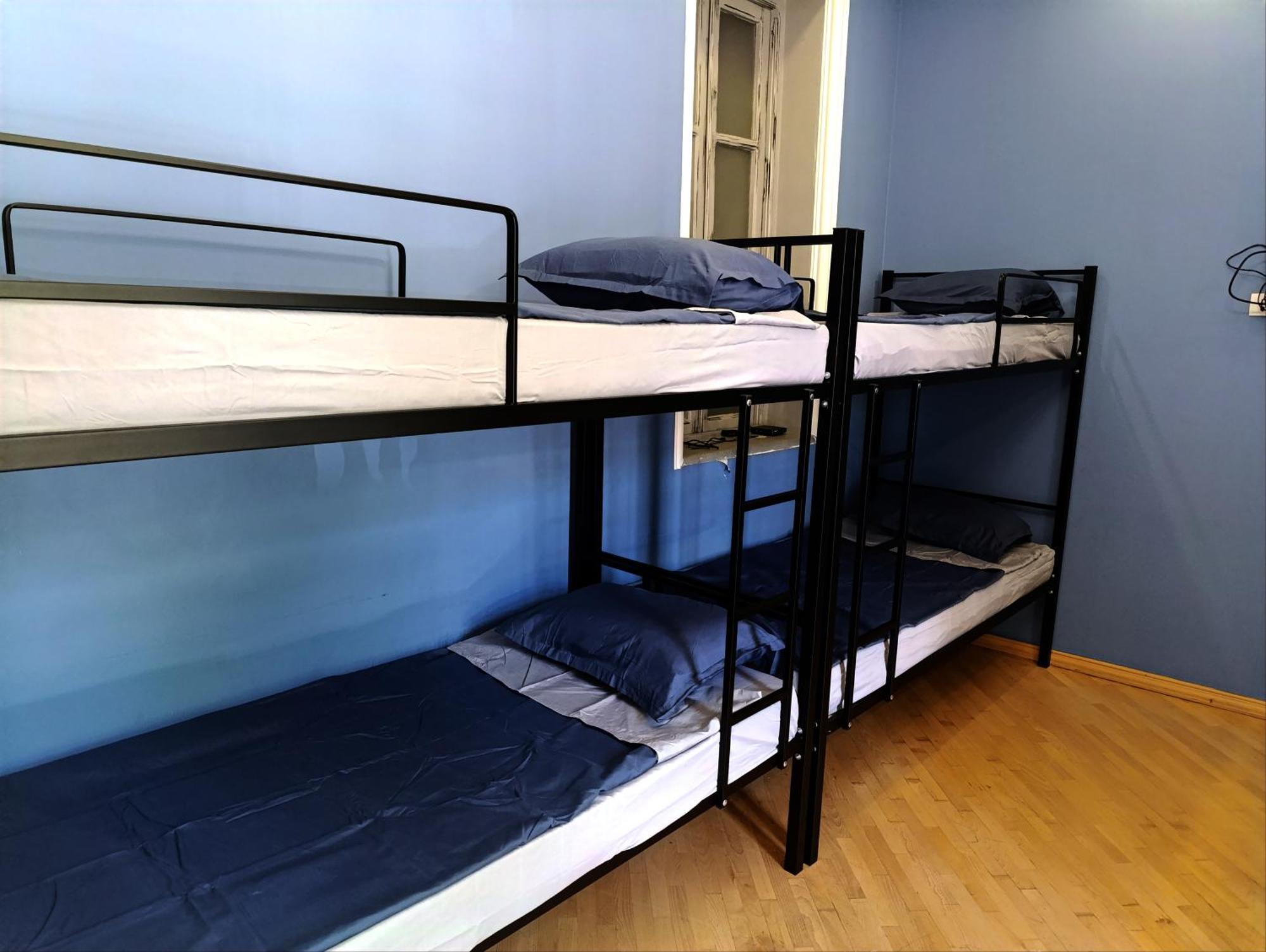 J Square Hostel 第比利斯 外观 照片